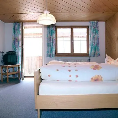 Haldenhof شقة